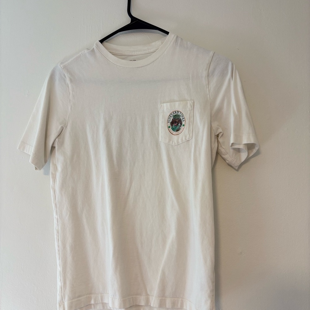 Vineyard Vines White Short Sleeve Pocket Tee with Small Crest